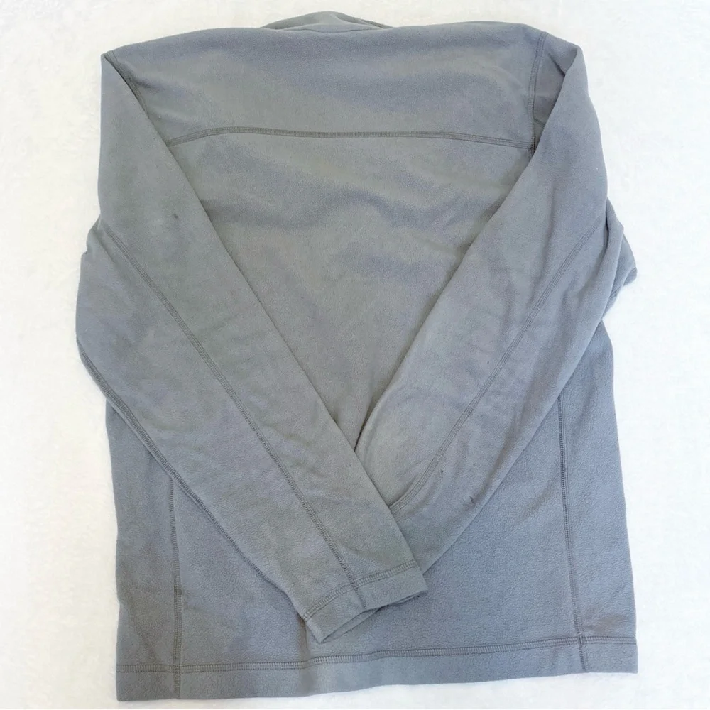 Patagonia Men's Micro D Quarter Zip Pullover Sweater in Grey‎ Medium